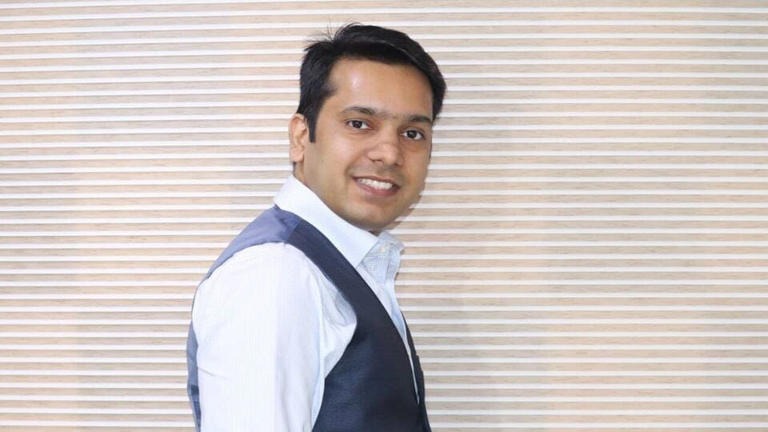 Sumeet Bagadia Recommends 3 Stocks To Buy On Monday